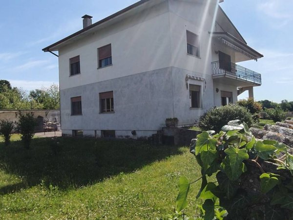 appartamento in vendita a Chiopris-Viscone