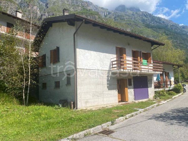 casa indipendente in vendita a Chiusaforte