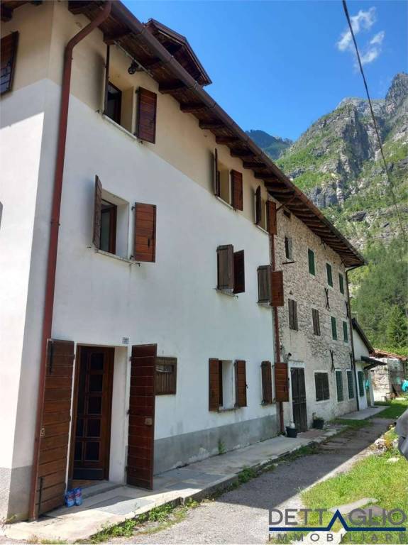 casa indipendente in vendita a Chiusaforte