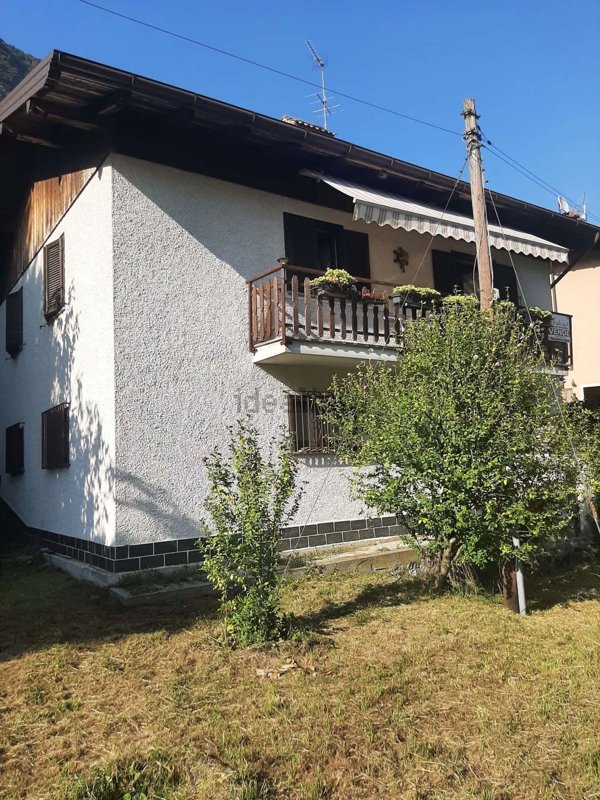 casa indipendente in vendita a Chiusaforte