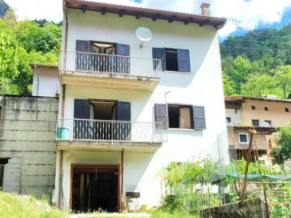 appartamento in vendita a Chiusaforte