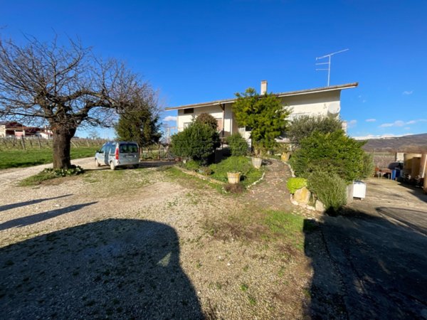 casa indipendente in vendita a Cividale del Friuli in zona Spessa