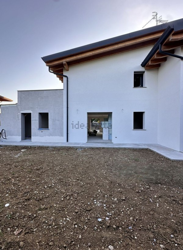 casa indipendente in vendita a Cividale del Friuli in zona Rualis