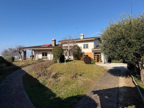 casa indipendente in vendita a Cividale del Friuli