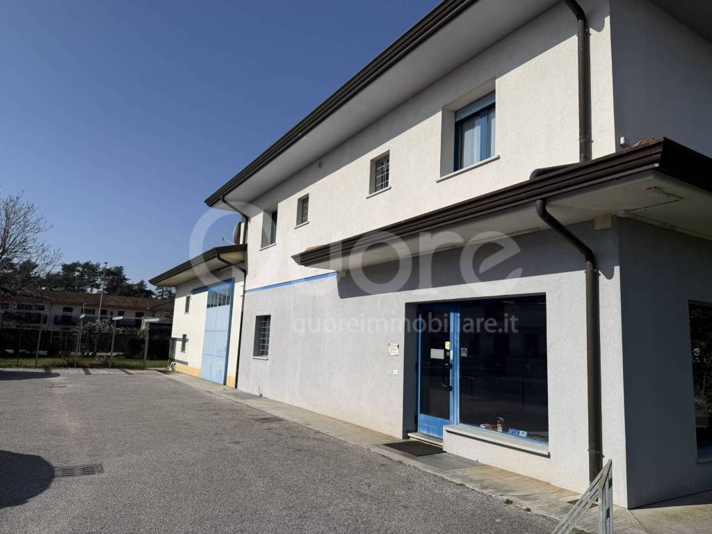negozio in vendita a Cividale del Friuli