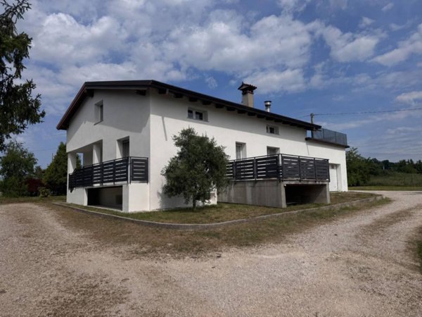 casa indipendente in vendita a Cividale del Friuli