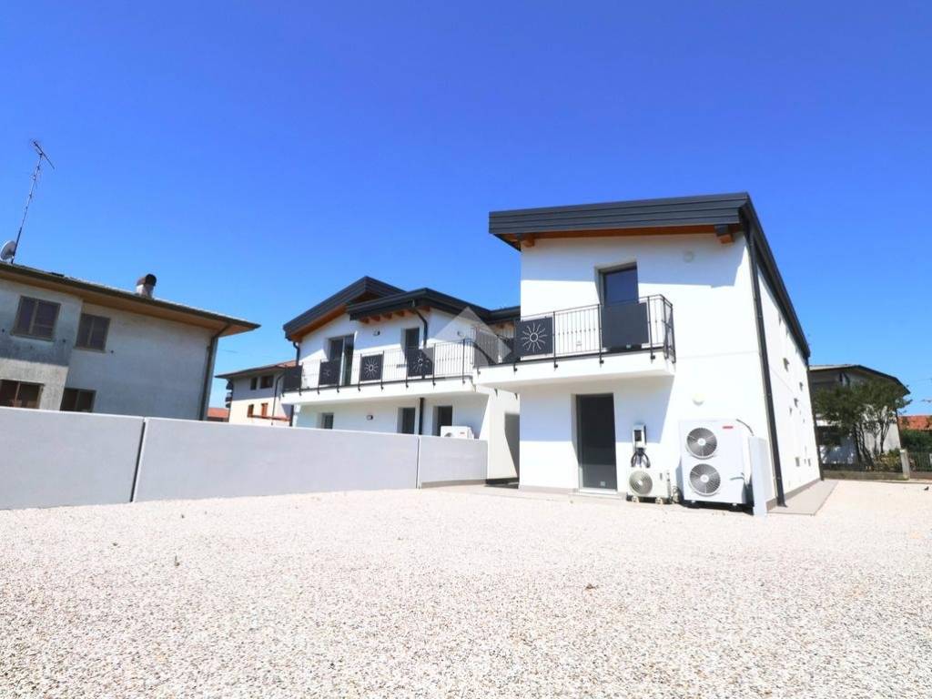 casa indipendente in vendita a Cividale del Friuli in zona Rualis