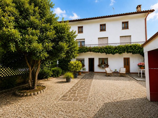 casa indipendente in vendita a Cividale del Friuli in zona Rualis