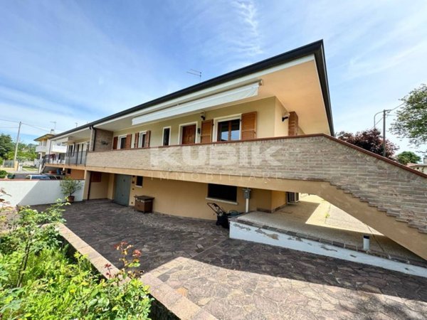 casa indipendente in vendita a Codroipo