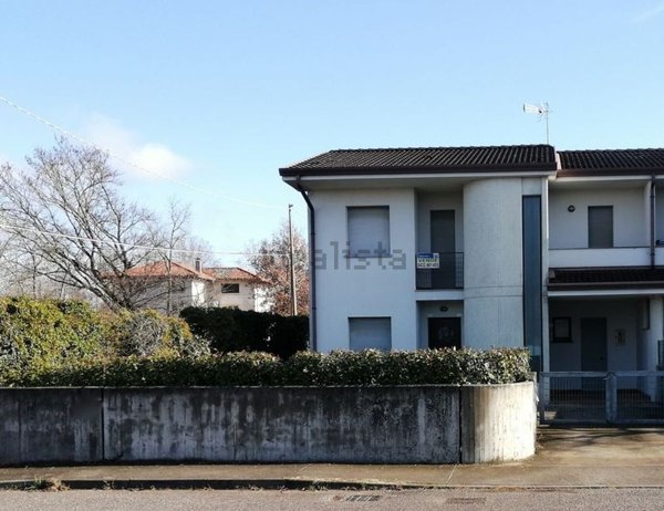 casa indipendente in vendita a Codroipo
