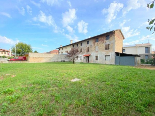 casa indipendente in vendita a Codroipo