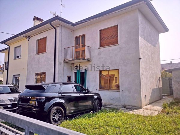 casa indipendente in vendita a Codroipo