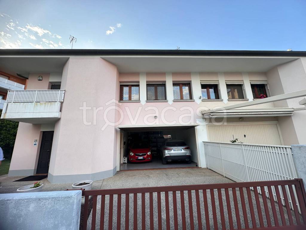 casa indipendente in vendita a Codroipo
