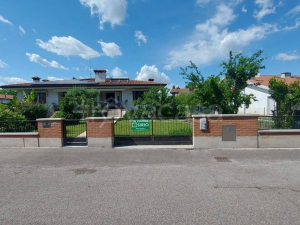 casa indipendente in vendita a Codroipo