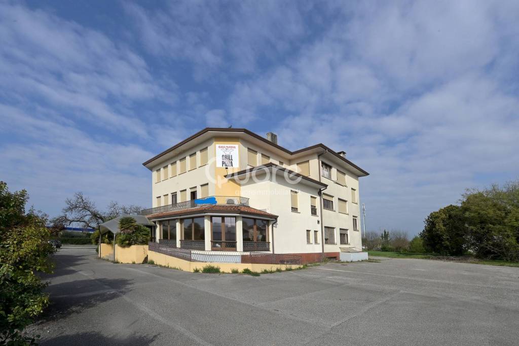 negozio in vendita a Codroipo
