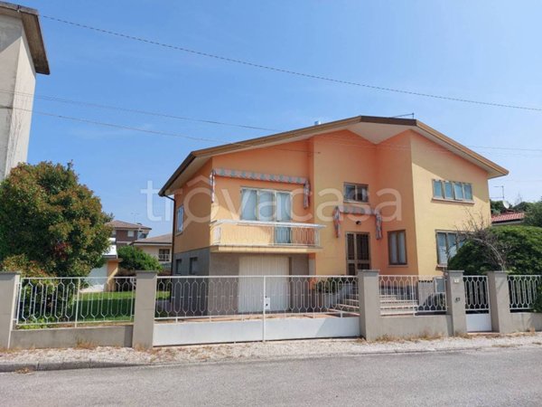 casa indipendente in vendita a Codroipo