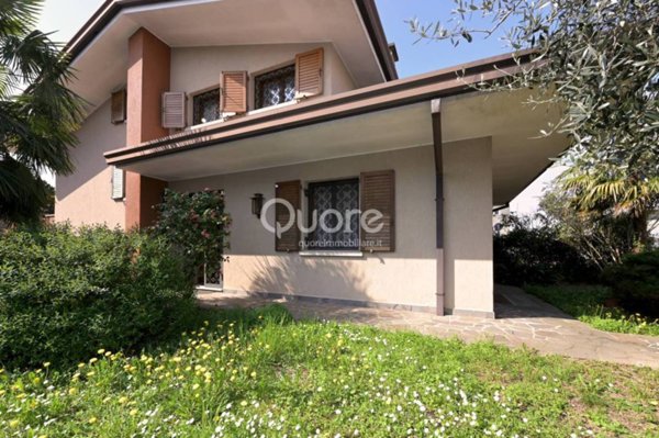 casa indipendente in vendita a Codroipo