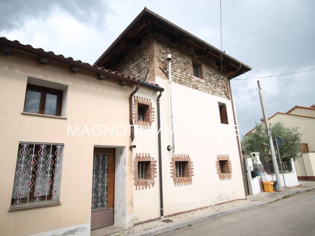 casa indipendente in vendita a Codroipo