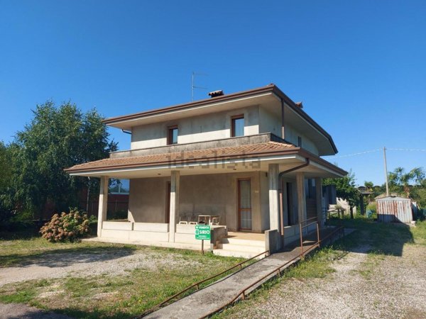 casa indipendente in vendita a Codroipo