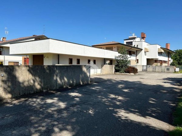 casa indipendente in vendita a Codroipo