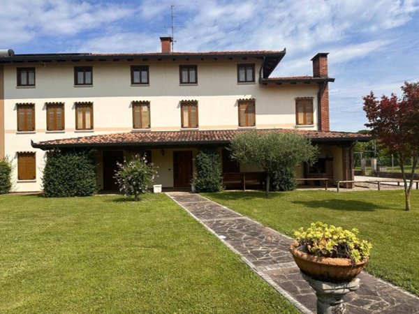 casa indipendente in vendita a Codroipo