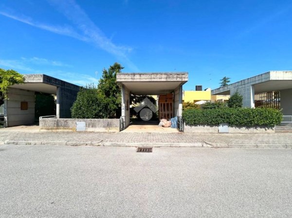 casa indipendente in vendita a Codroipo