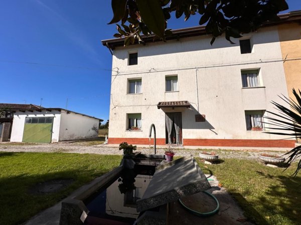 casa indipendente in vendita a Codroipo