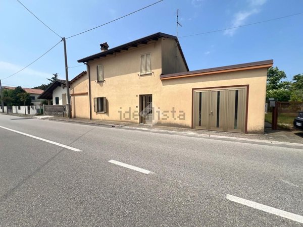 casa indipendente in vendita a Codroipo