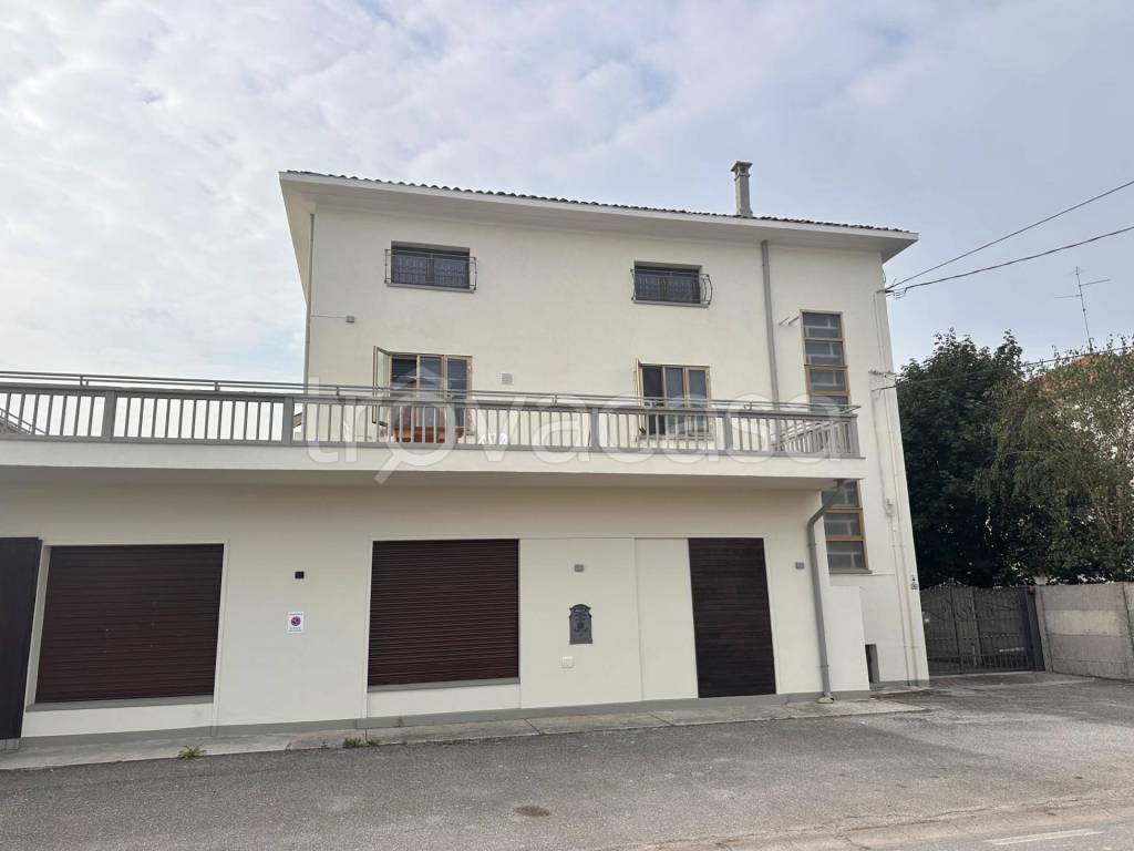 casa indipendente in vendita a Codroipo