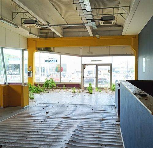 locale commerciale in vendita a Codroipo