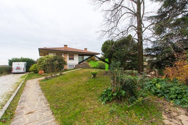 casa indipendente in vendita a Codroipo