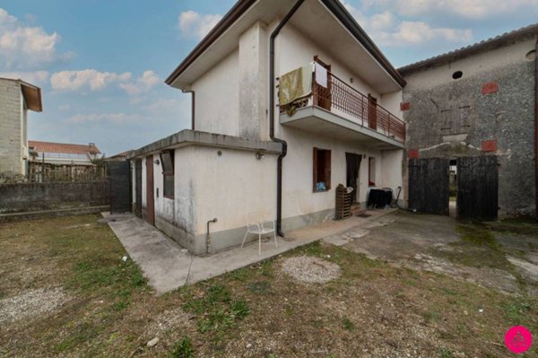 casa indipendente in vendita a Codroipo