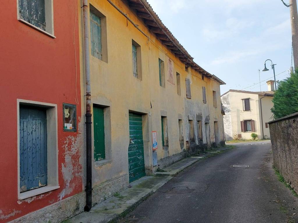 casa indipendente in vendita a Codroipo