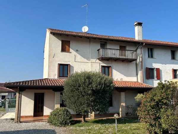 casa indipendente in vendita a Codroipo
