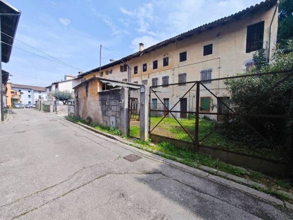 casa indipendente in vendita a Codroipo