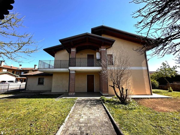 casa indipendente in vendita a Codroipo