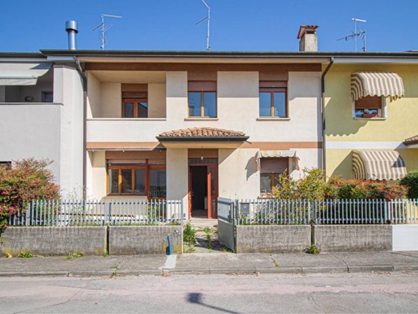 casa indipendente in vendita a Codroipo
