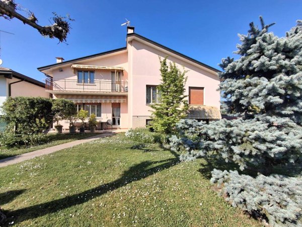 casa indipendente in vendita a Codroipo