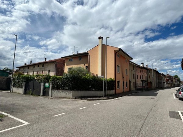 casa indipendente in vendita a Codroipo