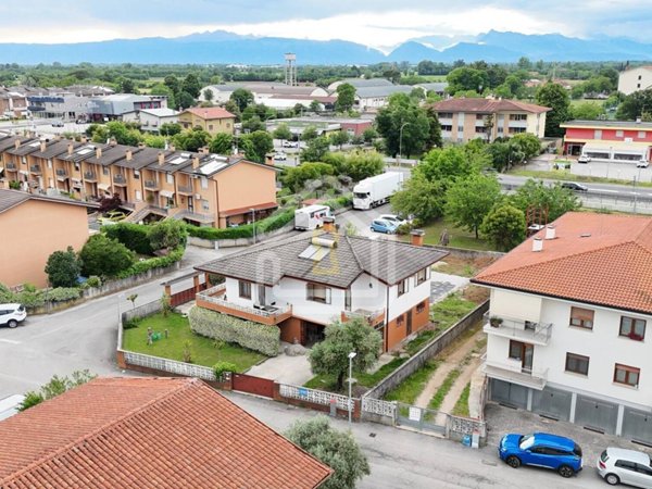 casa indipendente in vendita a Codroipo