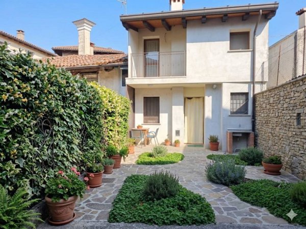casa indipendente in vendita a Codroipo