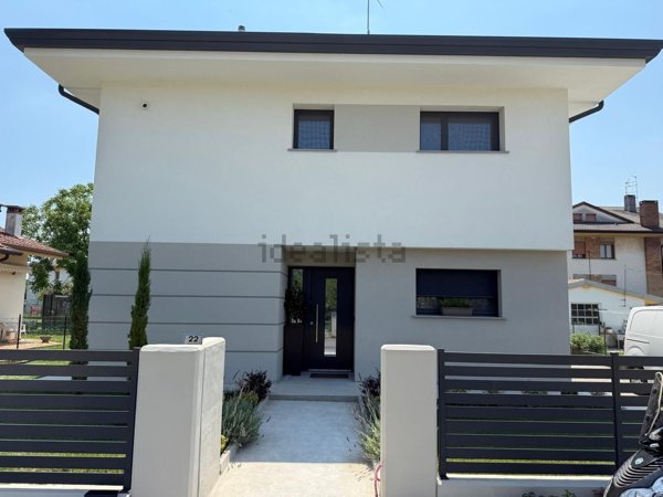 casa indipendente in vendita a Codroipo