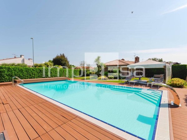 casa indipendente in vendita a Codroipo