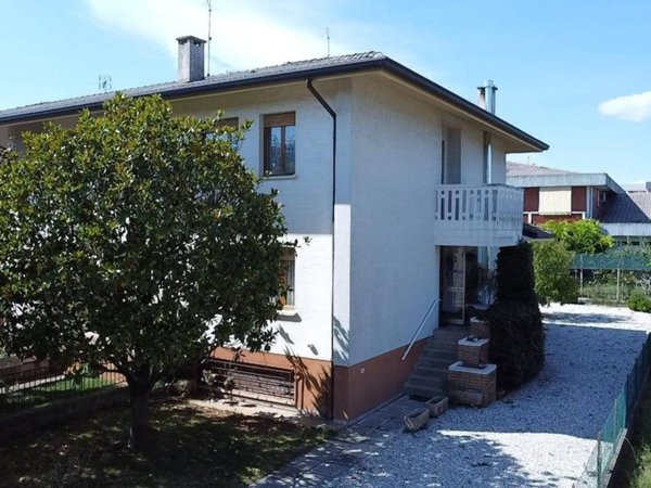 casa indipendente in vendita a Codroipo