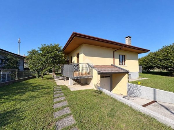 casa indipendente in vendita a Codroipo