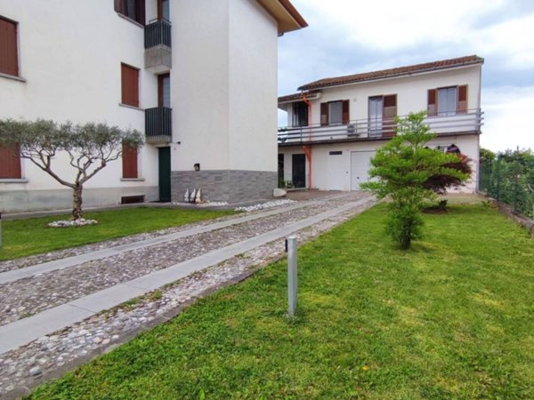 casa indipendente in vendita a Colloredo di Monte Albano