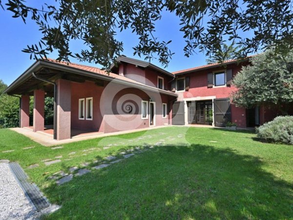 casa indipendente in vendita a Colloredo di Monte Albano