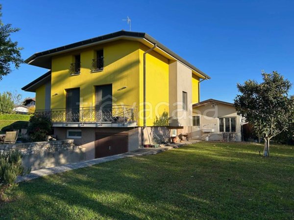 casa indipendente in vendita a Colloredo di Monte Albano in zona Caporiacco