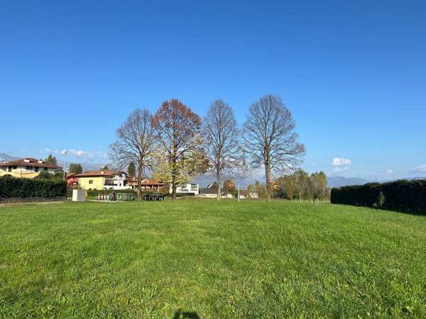 terreno edificabile in vendita a Colloredo di Monte Albano