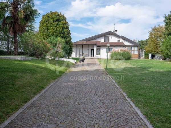 casa indipendente in vendita a Colloredo di Monte Albano